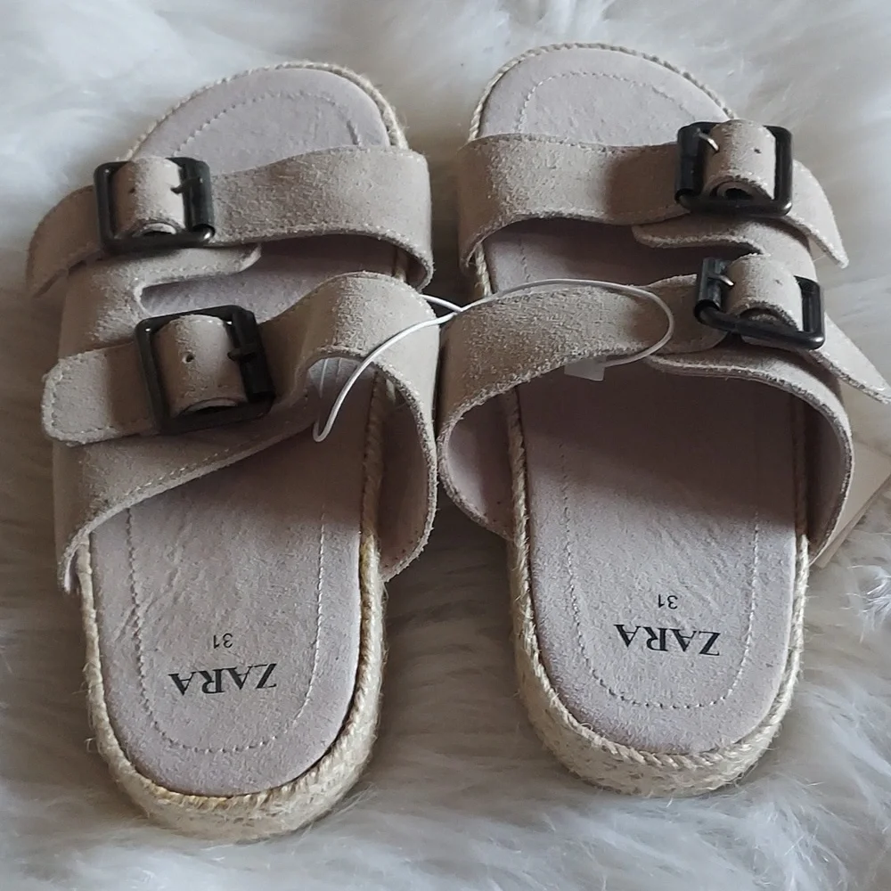 Zara Kids Tan Buckle Sandals  Sz-13.5